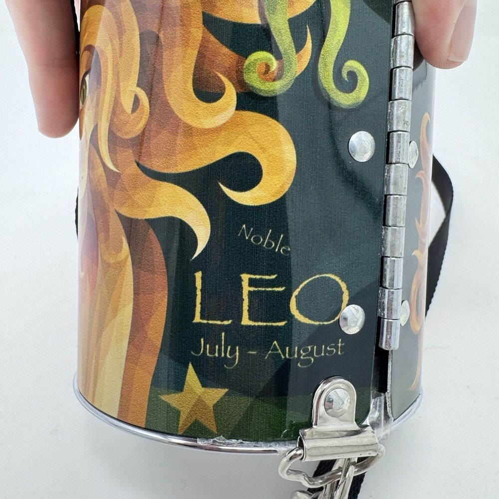 2008 Little Earth Littlearth Metal Zodiac Signs LEO Lion Purse Bag July August - Picture 4 of 10